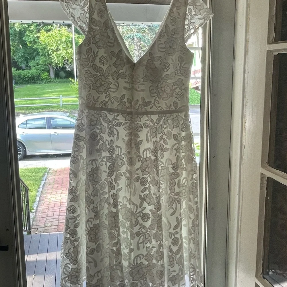 White Dress - Picture 1 of 3